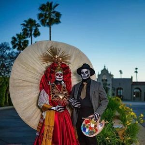 Meet your Posher, Dina